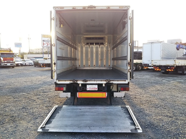 日野デュトロ冷凍車（冷蔵車）小型（2t・3t）[写真12]