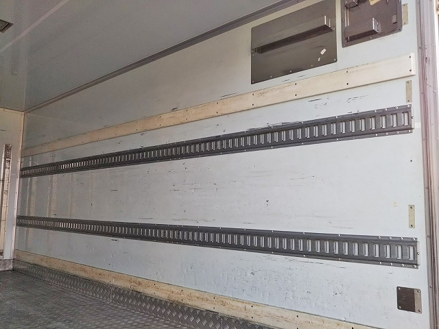 日野デュトロ冷凍車（冷蔵車）小型（2t・3t）[写真15]