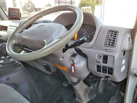 日野デュトロ冷凍車（冷蔵車）小型（2t・3t）[写真32]