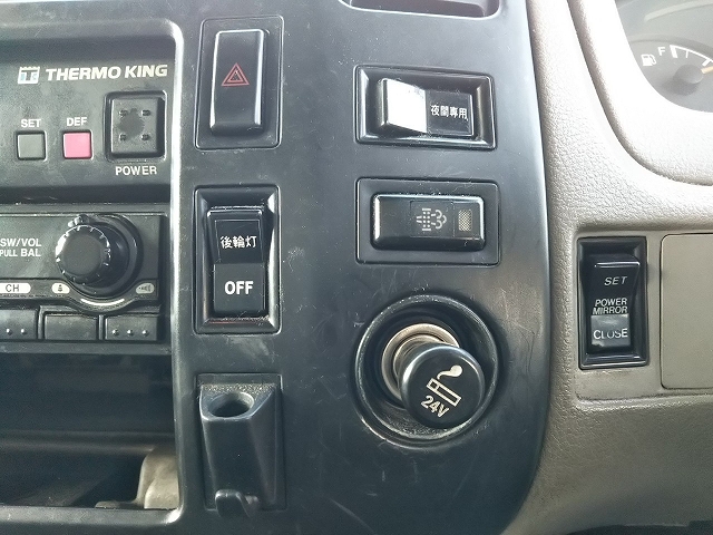 日野デュトロ冷凍車（冷蔵車）小型（2t・3t）[写真34]