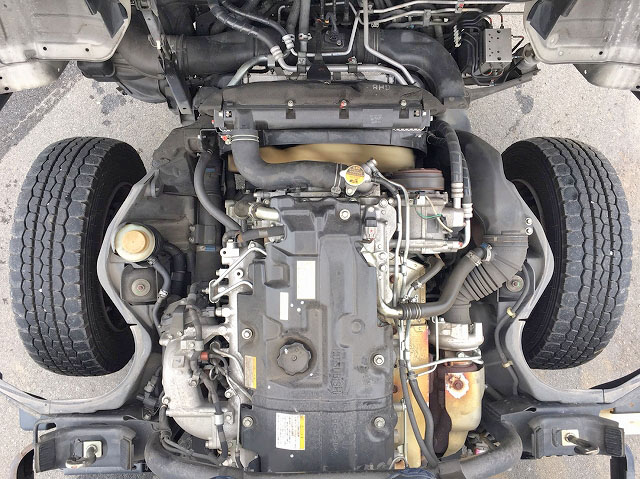 三菱ふそうキャンターアルミバン小型（2t・3t）[写真20]