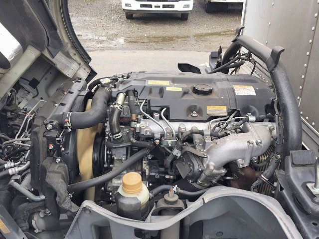 三菱ふそうキャンターアルミバン小型（2t・3t）[写真21]