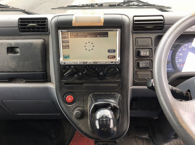 三菱ふそうキャンターアルミバン小型（2t・3t）[写真31]