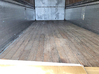 いすゞフォワードアルミウイング中型（4t）[写真10]