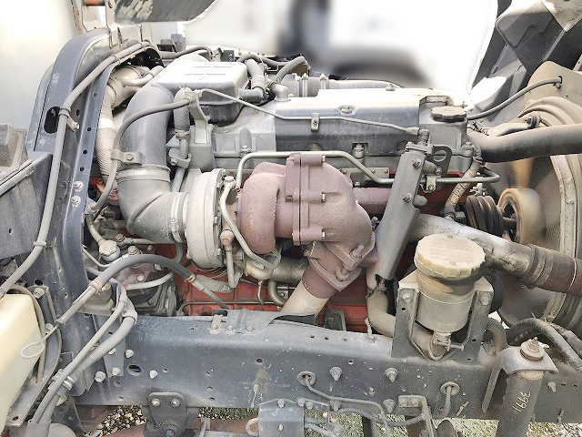 いすゞフォワードアルミウイング中型（4t）[写真15]