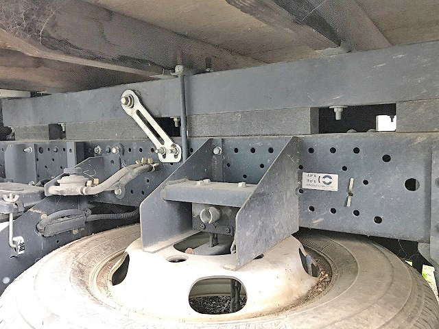 いすゞエルフ平ボディ小型（2t・3t）[写真13]