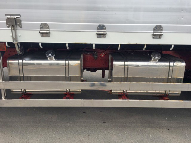 いすゞギガアルミブロック大型（10t）[写真17]