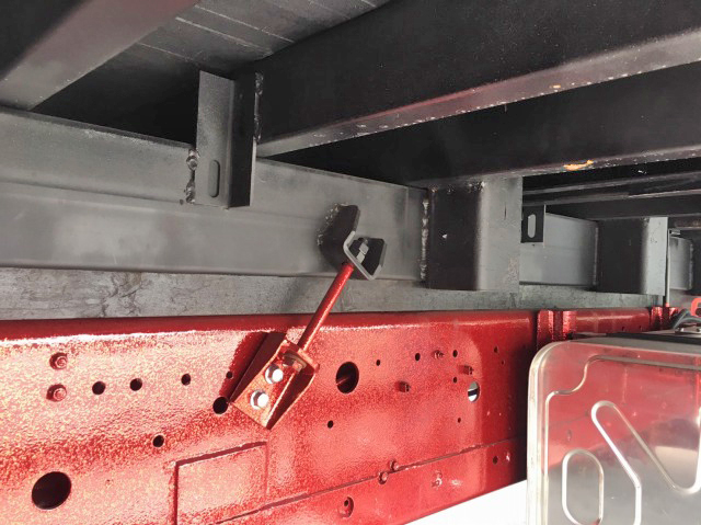 いすゞギガアルミブロック大型（10t）[写真18]