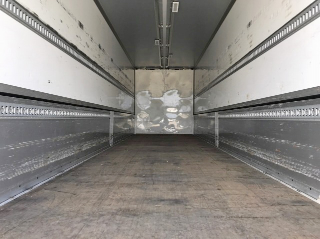 三菱ふそうスーパーグレートパネルウイング大型（10t）[写真12]