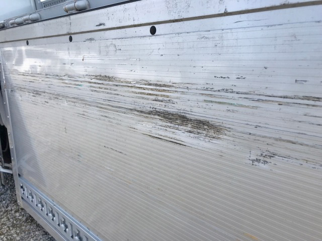 三菱ふそうスーパーグレートパネルウイング大型（10t）[写真13]