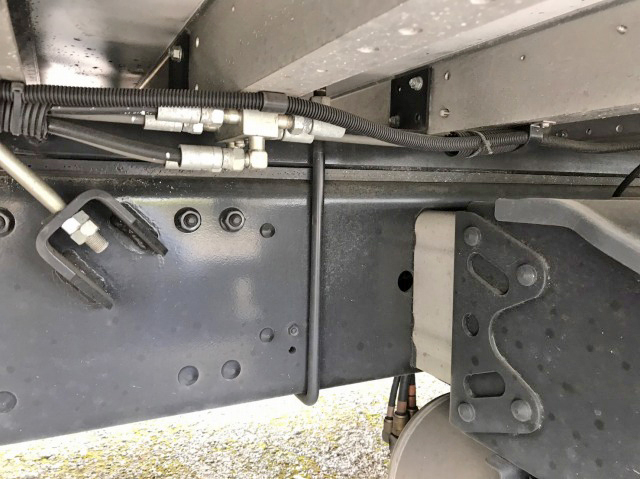 三菱ふそうスーパーグレートパネルウイング大型（10t）[写真18]