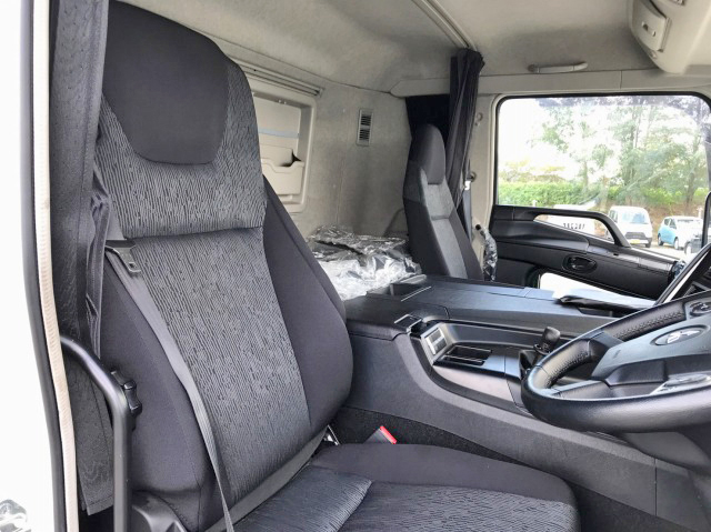 三菱ふそうスーパーグレートパネルウイング大型（10t）[写真30]