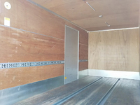 三菱ふそうキャンターアルミバン小型（2t・3t）[写真13]