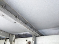 三菱ふそうキャンターアルミバン小型（2t・3t）[写真22]