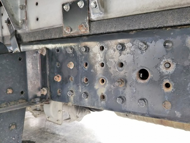 三菱ふそうキャンターアルミバン小型（2t・3t）[写真23]