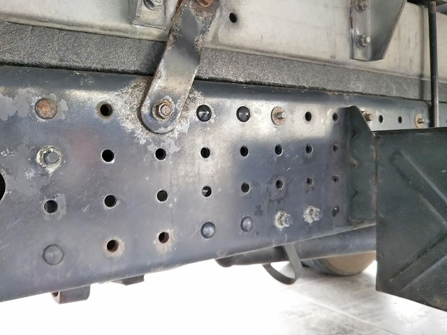 三菱ふそうキャンターアルミバン小型（2t・3t）[写真24]