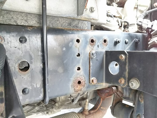 三菱ふそうキャンターアルミバン小型（2t・3t）[写真26]