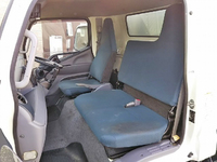 三菱ふそうキャンターアルミバン小型（2t・3t）[写真33]