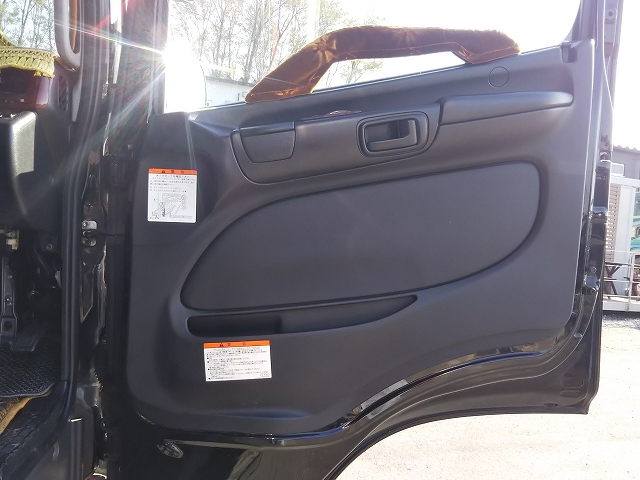 日野レンジャー冷凍車（冷蔵車）増トン（6t・8t）[写真27]