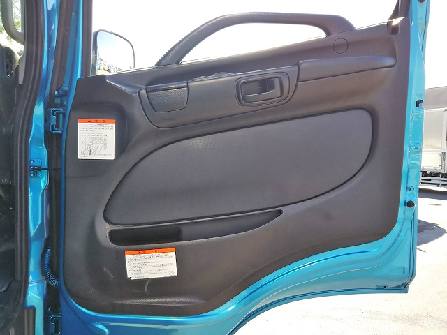 日野レンジャーアルミバン中型（4t）[写真27]