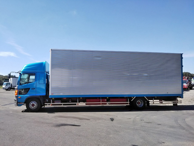 日野レンジャーアルミバン中型（4t）[写真05]