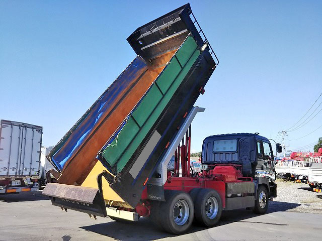 いすゞギガダンプ大型（10t）[写真02]