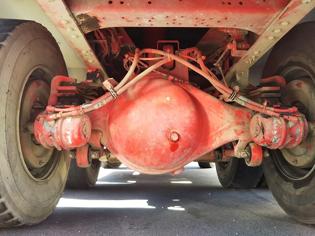 いすゞギガダンプ大型（10t）[写真24]