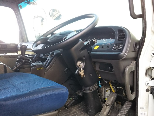 いすゞギガ冷凍車（冷蔵車）大型（10t）[写真34]