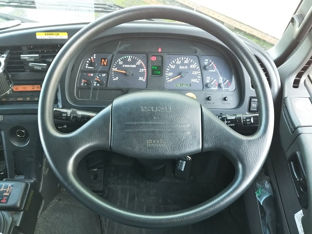 いすゞギガ冷凍車（冷蔵車）大型（10t）[写真37]