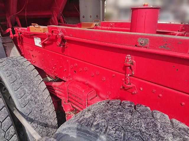 三菱ふそうスーパーグレートダンプ大型（10t）[写真17]