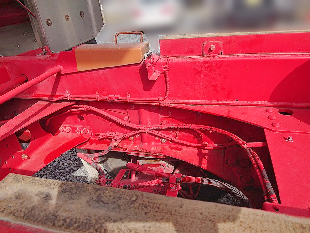 三菱ふそうスーパーグレートダンプ大型（10t）[写真18]