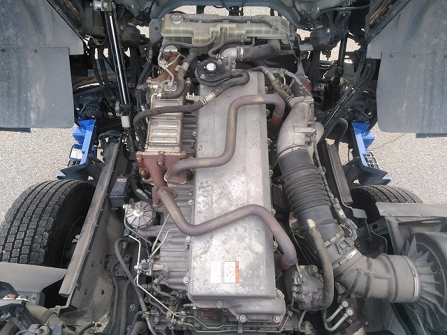 日野プロフィアトレーラーヘッド（トラクターヘッド）大型（10t）[写真19]