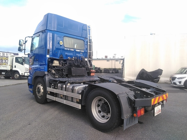 日野プロフィアトレーラーヘッド（トラクターヘッド）大型（10t）[写真04]