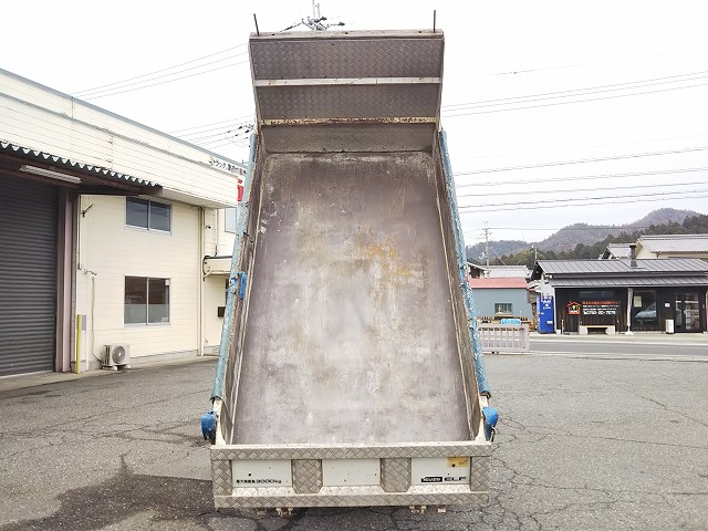 いすゞエルフダンプ小型（2t・3t）[写真12]