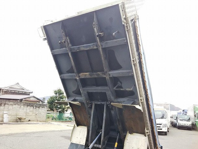 いすゞエルフダンプ小型（2t・3t）[写真18]