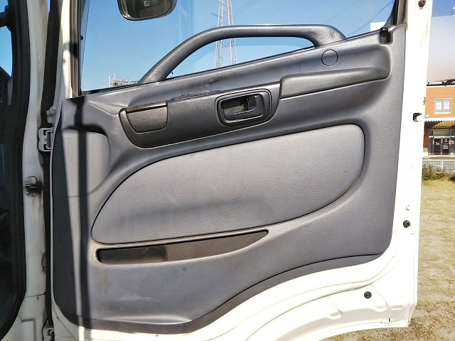 日野プロフィアアルミブロック大型（10t）[写真25]