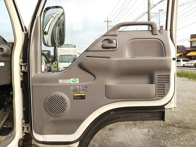 いすゞエルフセーフティクレーン4段小型（2t・3t）[写真28]