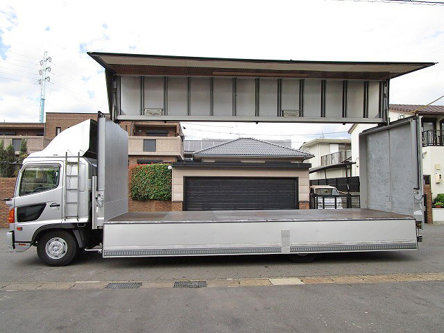 日野レンジャーアルミウイング中型（4t）[写真06]