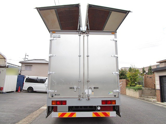 日野レンジャーアルミウイング中型（4t）[写真09]