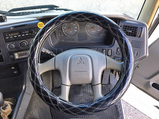 三菱ふそうスーパーグレート冷凍車（冷蔵車）大型（10t）[写真35]