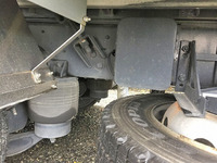 UDトラックスクオンアルミウイング大型（10t）[写真11]