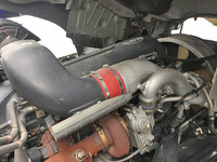 UDトラックスクオンアルミウイング大型（10t）[写真12]