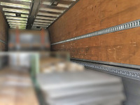 UDトラックスクオンアルミウイング大型（10t）[写真09]