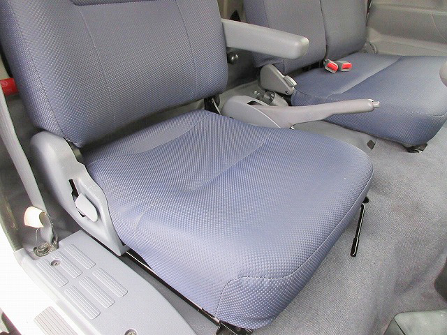 三菱ふそうキャンターアルミバン小型（2t・3t）[写真30]