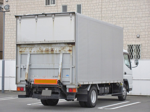 三菱ふそうキャンターアルミバン小型（2t・3t）[写真04]