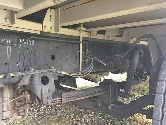 UDトラックスクオンアルミウイング大型（10t）[写真11]