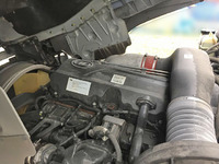 UDトラックスクオンアルミウイング大型（10t）[写真13]