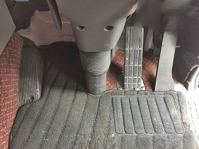 UDトラックスクオンアルミウイング大型（10t）[写真18]