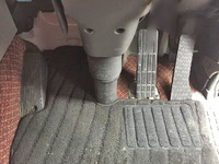 UDトラックスクオンアルミウイング大型（10t）[写真18]