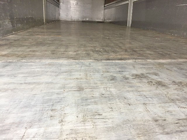 UDトラックスクオンアルミウイング大型（10t）[写真09]